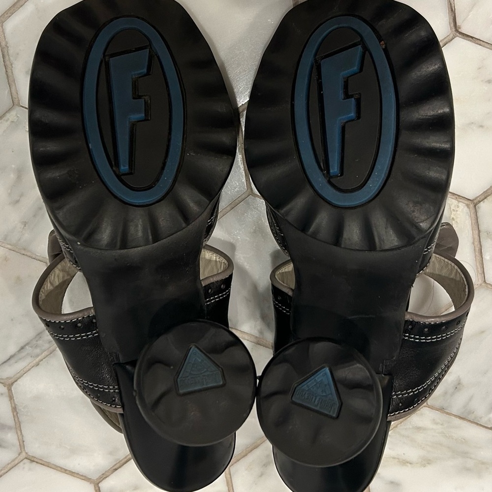 Fluevog Mini Bips slingback heels - Picture 5 of 7